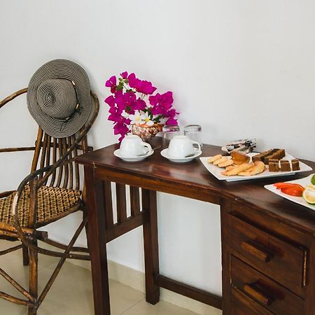 Moonshine Uroa Boutique Hotel Extérieur photo
